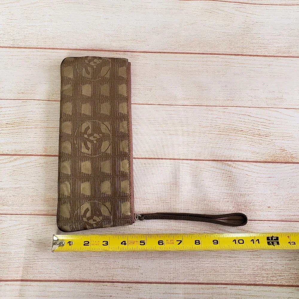 CHANEL Vintage Trousse & Diver Travel Line Nylon Jacquard Cosmetic Pouch